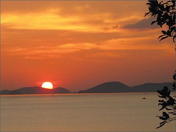 The splendid of the sunset moment in Ba Lua Archipelago