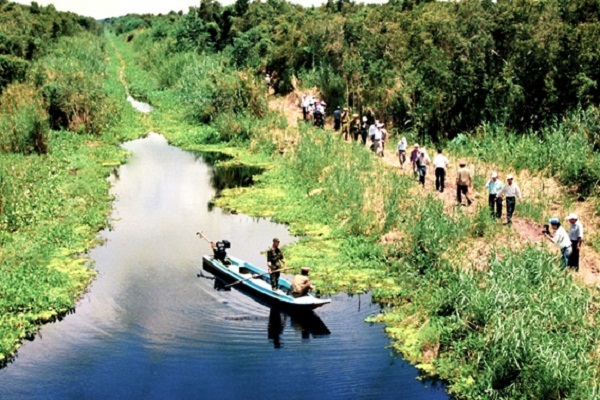 UMH National Park attracts scientists and tourists because of its biodiversity.