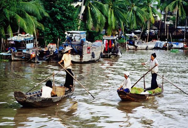 Seeing the daily life of the locals