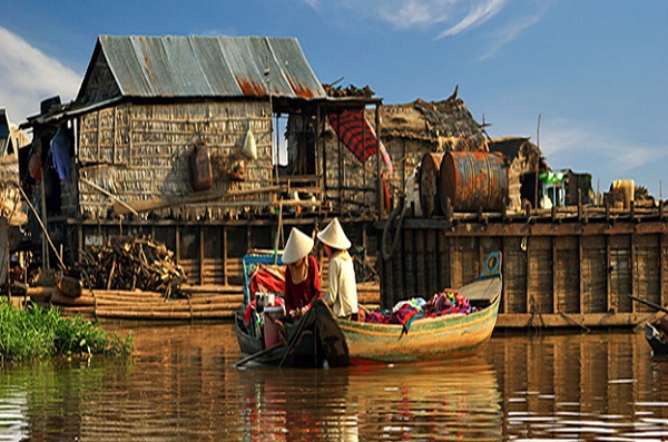 Tonle Sap Lake in Siem Reap, Cambodia