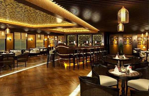 Saigon Lounge on RV Amalotus Cruise