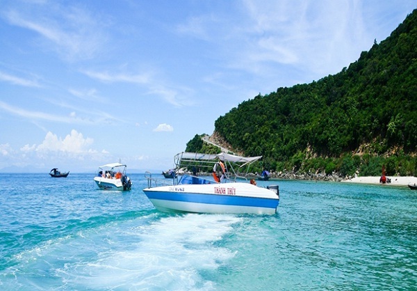  Cham Island