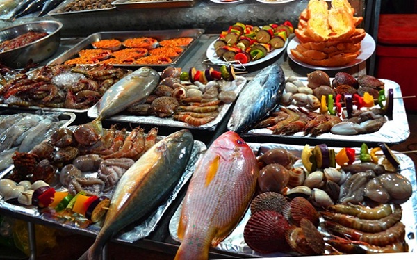  Fresh seafoods in the market