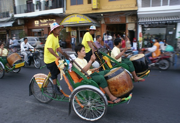 Cycloes in Cambodia