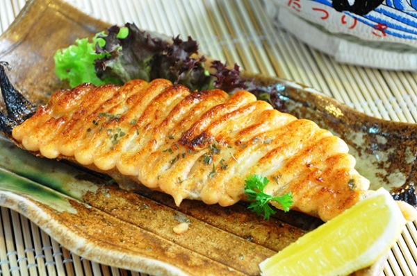 Mouthwatering grilled Mekong fish