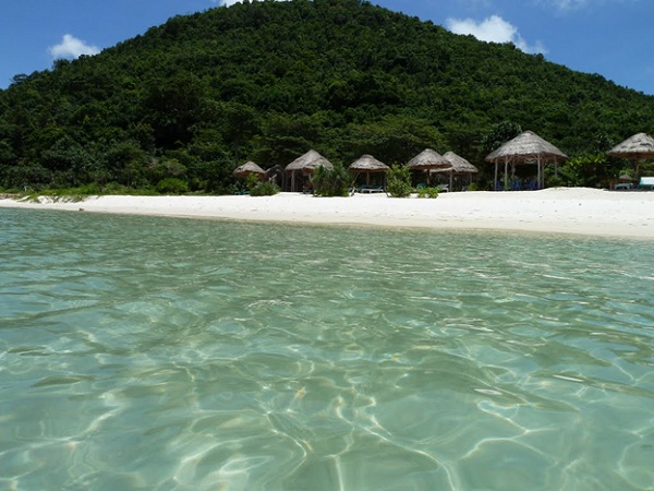 Crystal clear emerald water of Phu Quoc