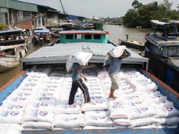 Vietnamese rice bags being exported