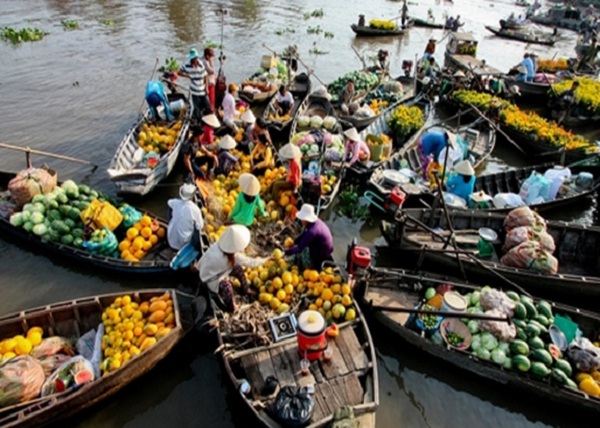 Phong Dien Floating Market