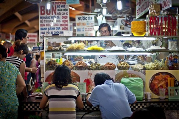 Food stall in Ben Thanh Market