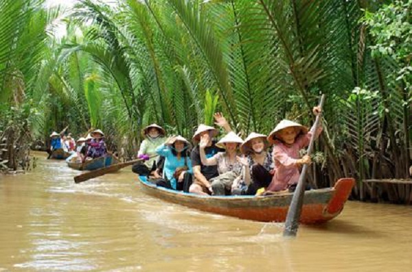 Paddle down Mekong Delta