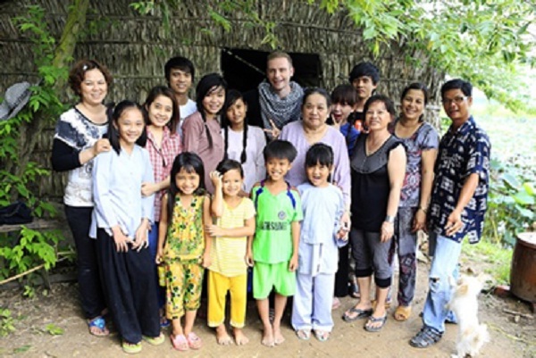 Tourists with the local people