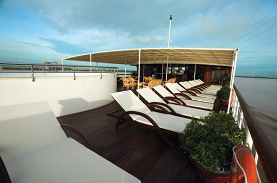 Sun deck