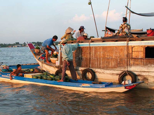 From Ho Chi Minh City to Phnom Penh by boat