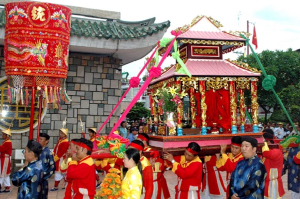 “Ba Chua Xu” festival