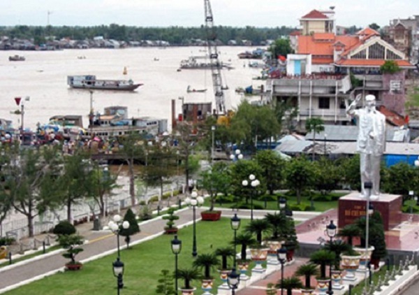 Ninh Kieu wharf