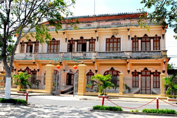 Cong Tu Bac Lieu house