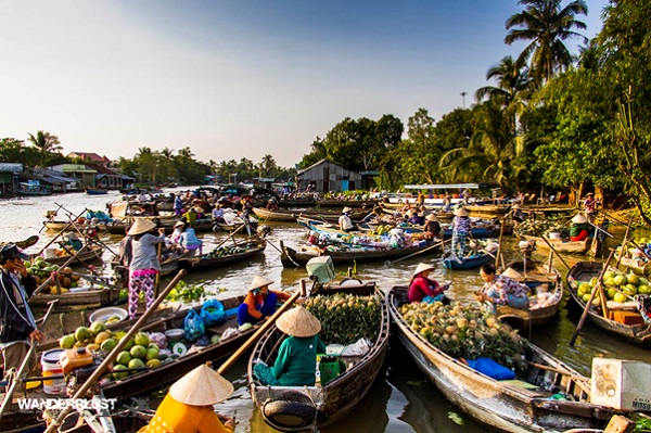 Floating market