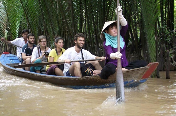 Experience river life of the Mekong