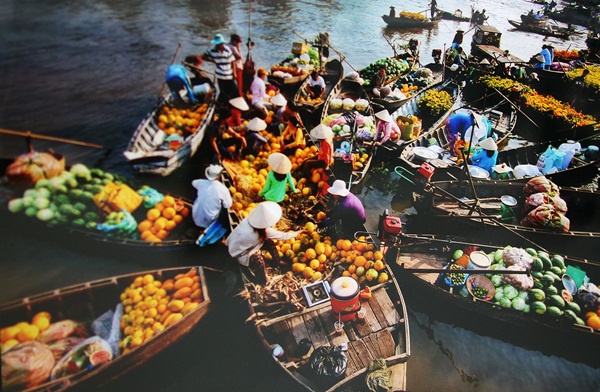 Floating market in Can Tho