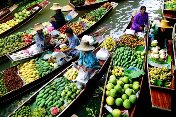 Boat with various kinds of tropical fruits