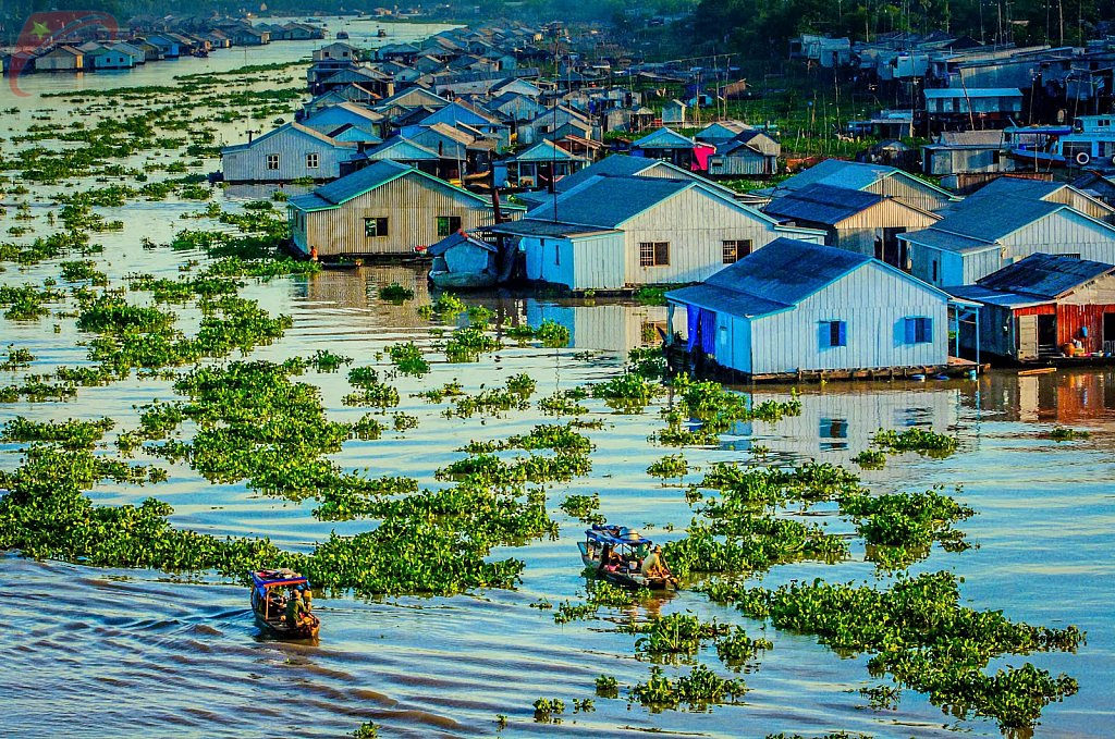 Floating houses on the river in Chau Doc, An Giang