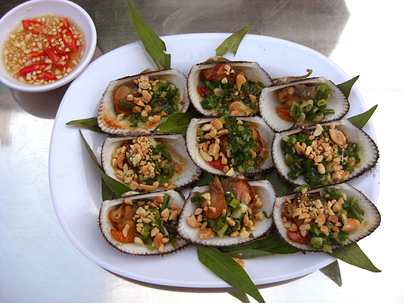 Grilled scallops in Mui Ne