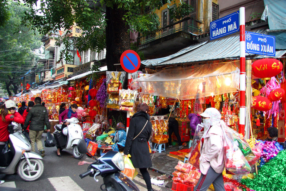 Hang Ma is one of street still sell traditional goods