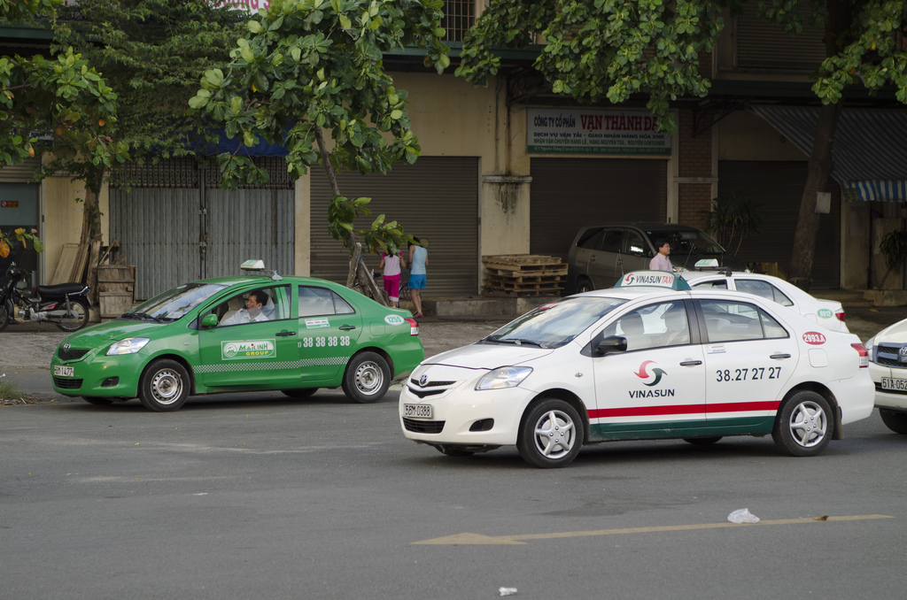 Taxi to Cu Chi Tunnels