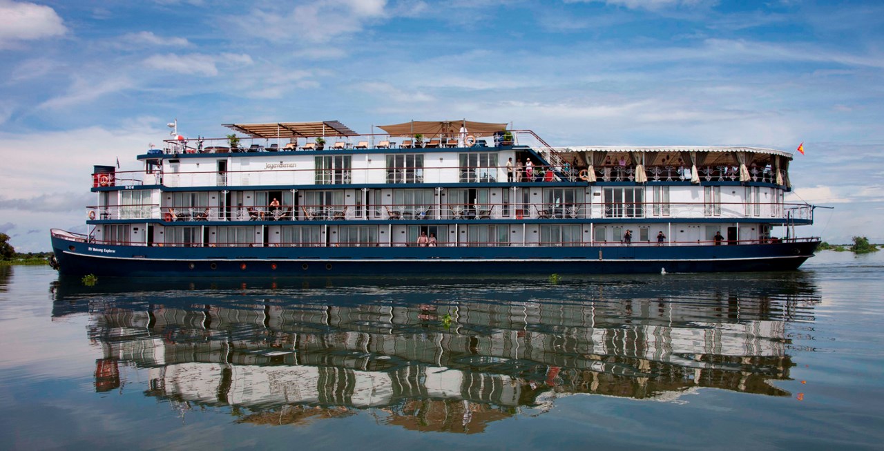 Mekong river cruise
