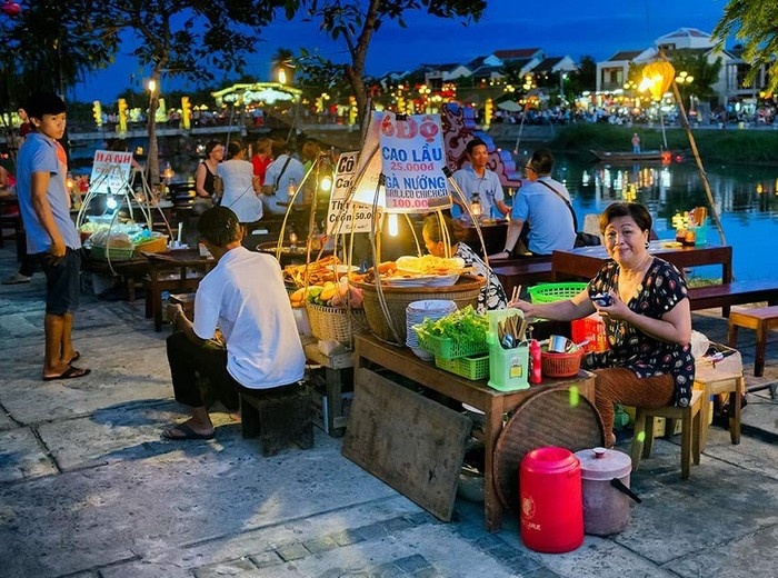 Where to try Cao lau in Hoian