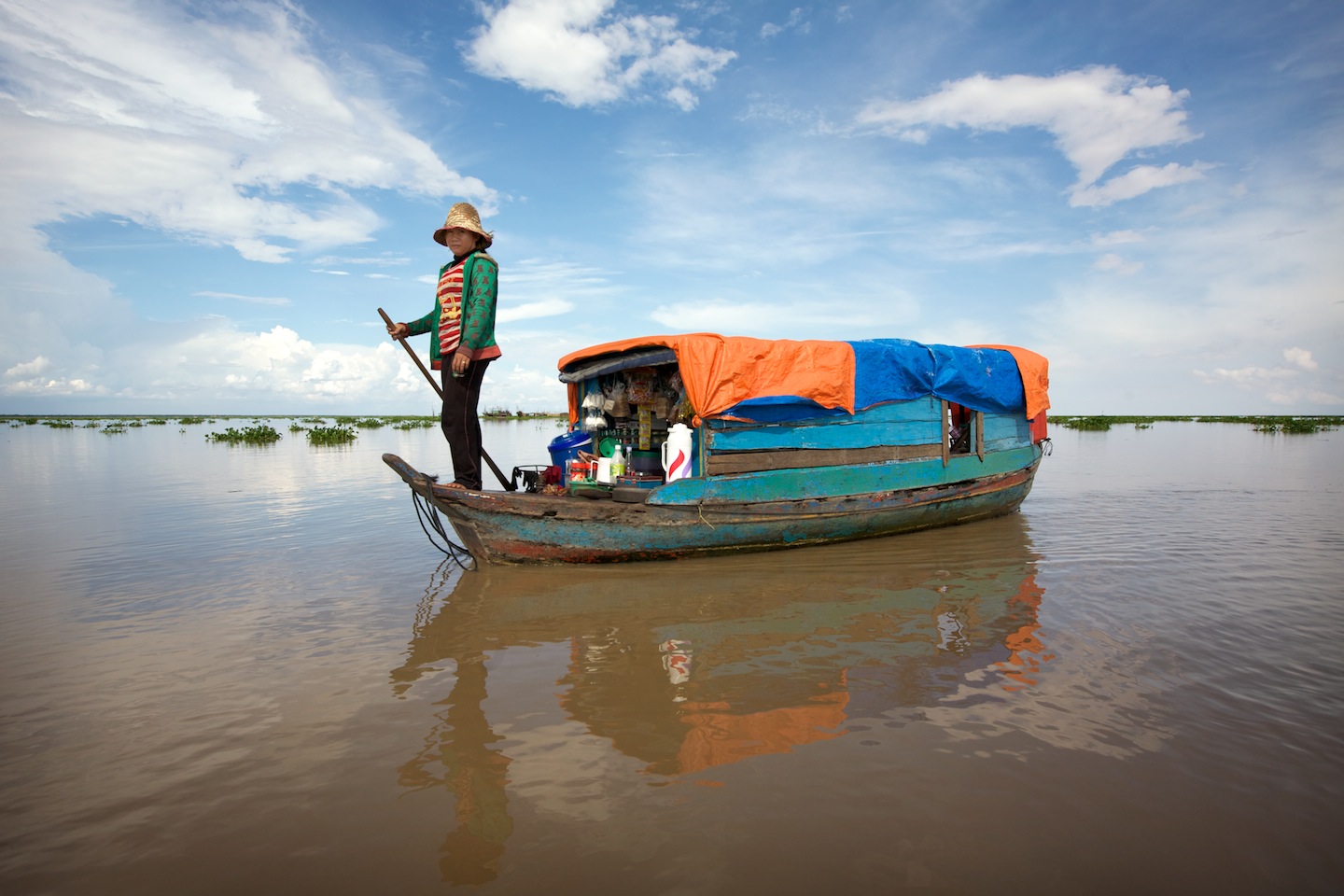 Fishing on Tonle Sap Lake 