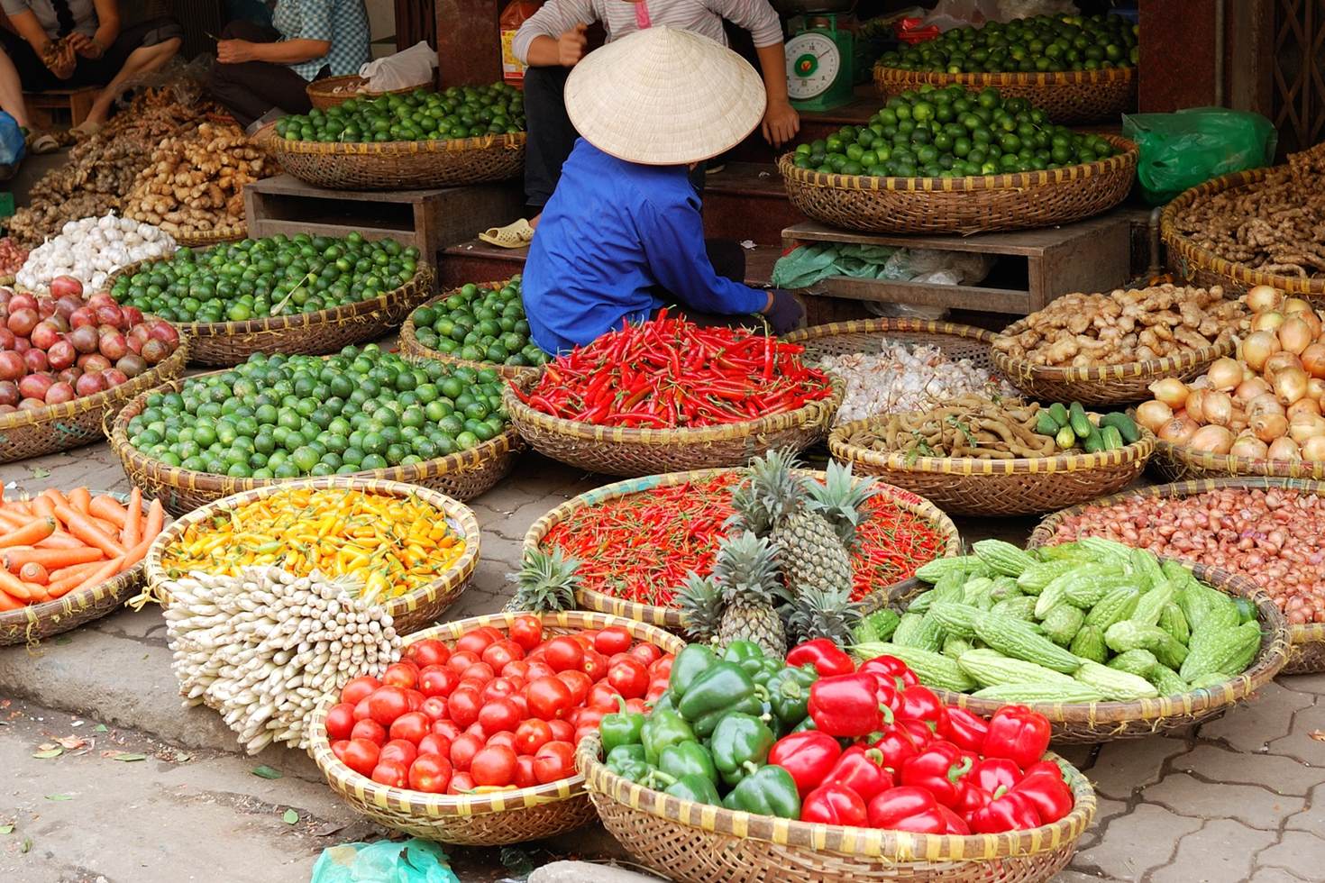 Common markets in Hanoi