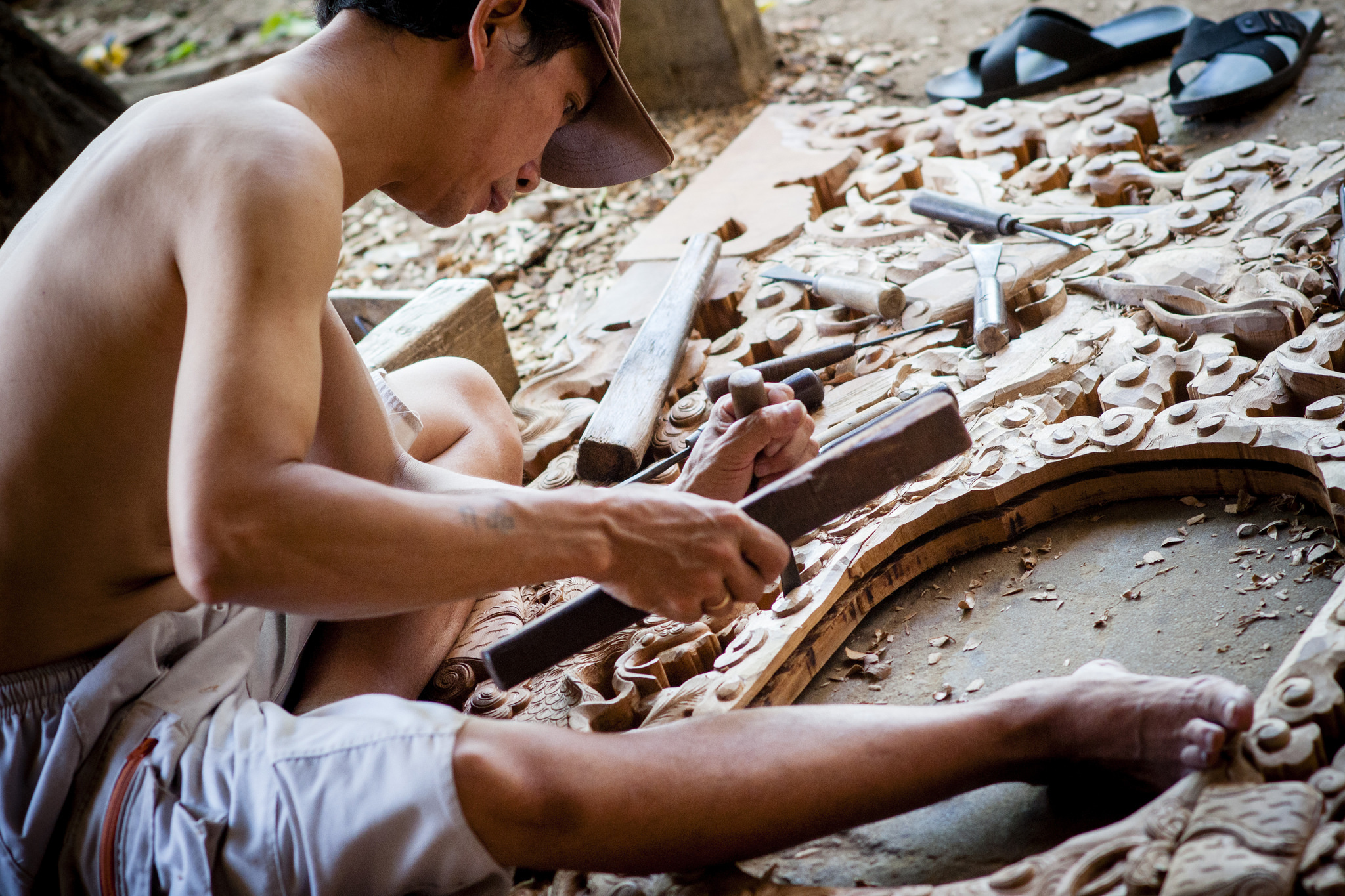 Carpentry traditional artist in Kim Bong Village