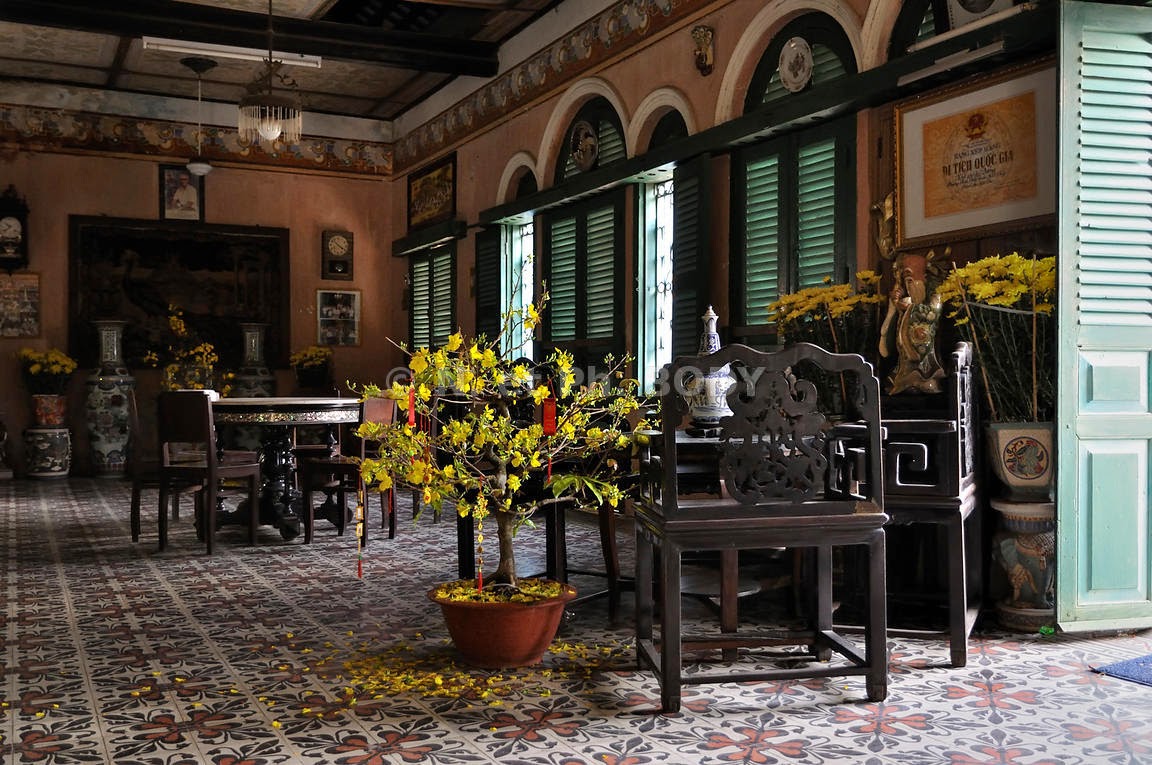 Architecture inside Binh Thuy house