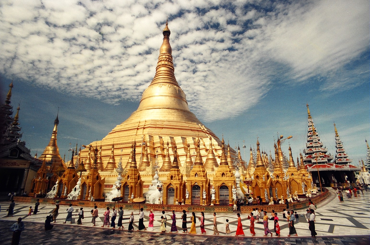 Dress politely and discreetly when visiting Myanmar temples