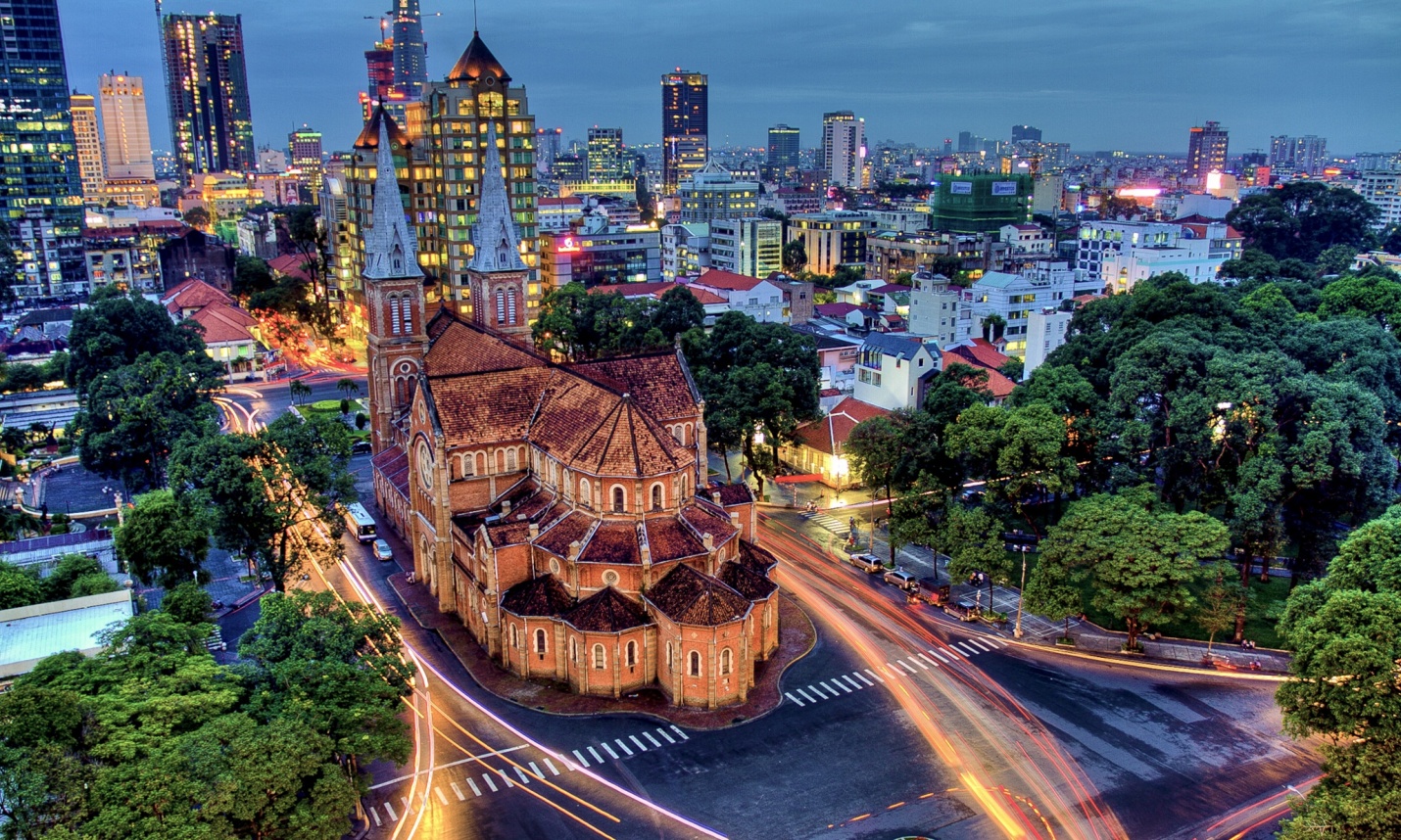 Enjoy the beautiful Saigon with well prepared safety tips