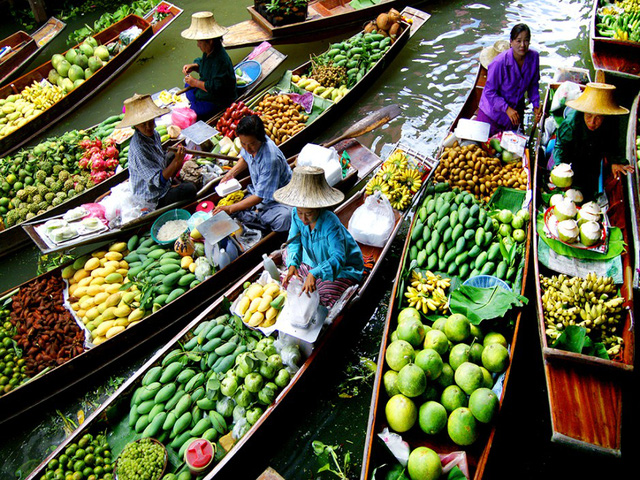 Agricultural products are sold on Nga Nam floating market