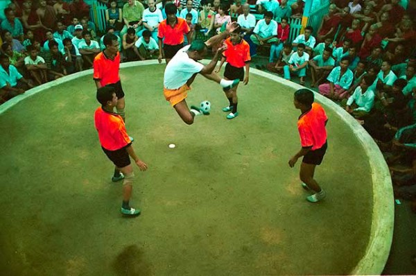 Burmese people love this sporting festival in Mandalay