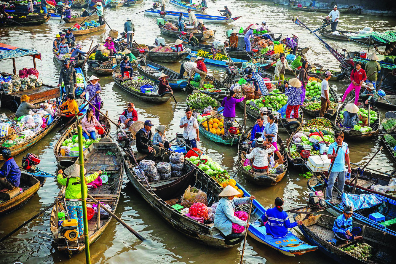 Happy space you can enjoy on Nga Nam floating market in Mekong delta