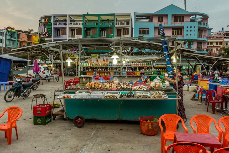 Mekong_delta_tour_vietnam_Ha_tien_night _market