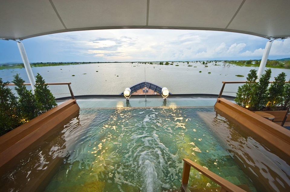 Aqua Cruise