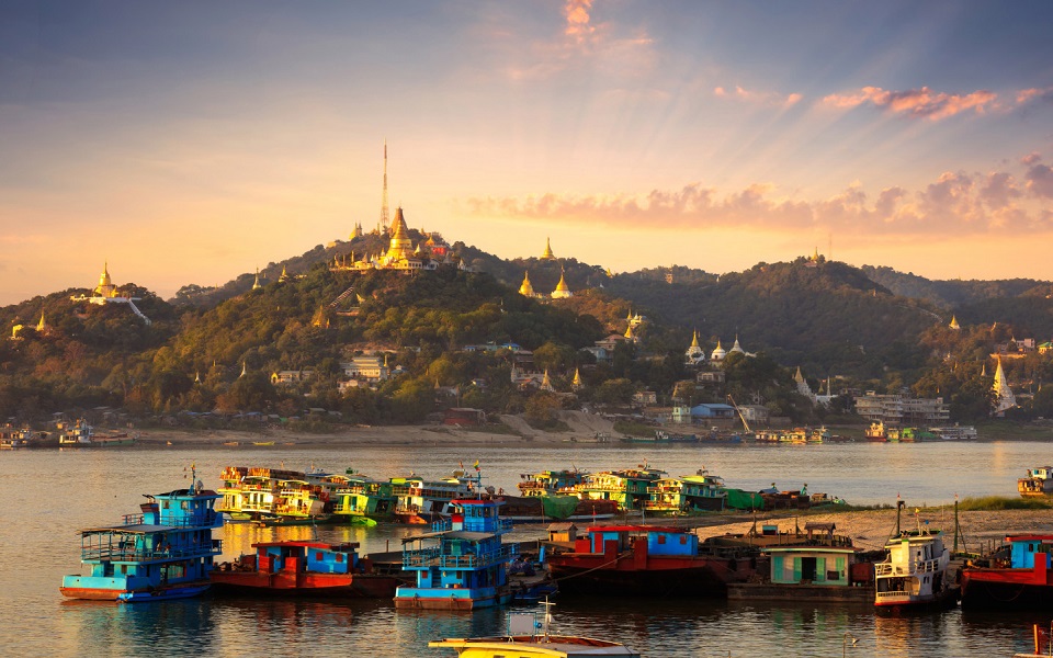 Myanmar river cruise