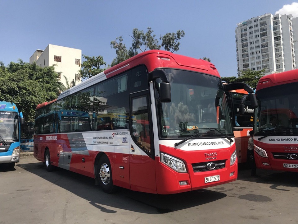 Kumho Samco Buslines from Ho Chi Minh to Phnom Penh