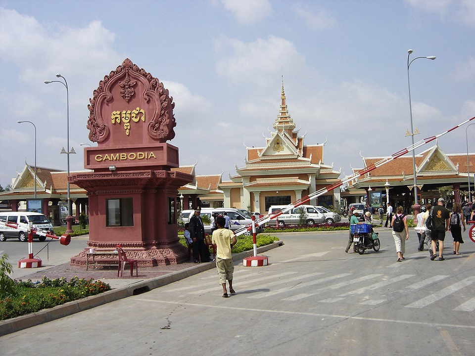 How to get from Ho Chi Minh to Phnom Penh