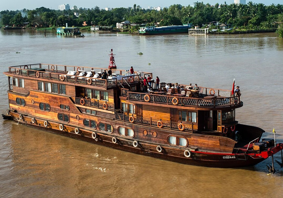 Traditional Mekong Eyes Cruise