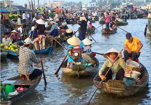 Cai Rang Floating Market Can Tho – Travel Guide 2025 and Local Tips