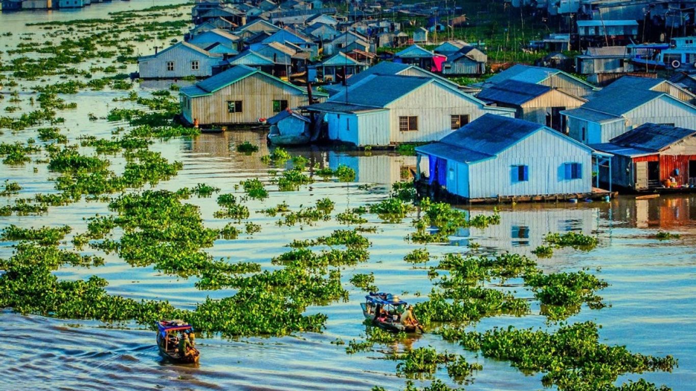Chau Doc floating village