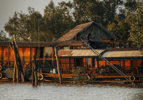 Mekong Delta in October: Weather, Tides & Family Tips